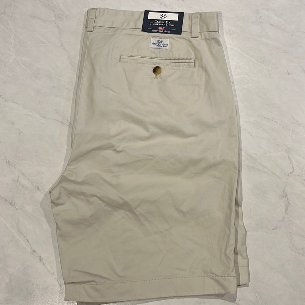 Vineyard Vine Breaker Short